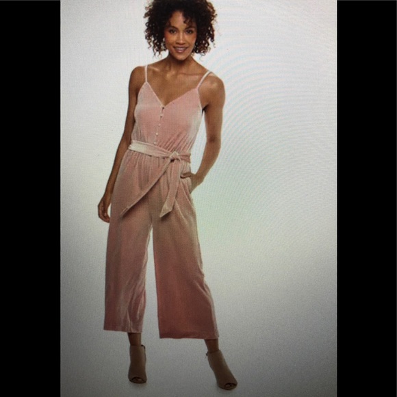 Pants - Women’s velvet wide-leg jumpsuit